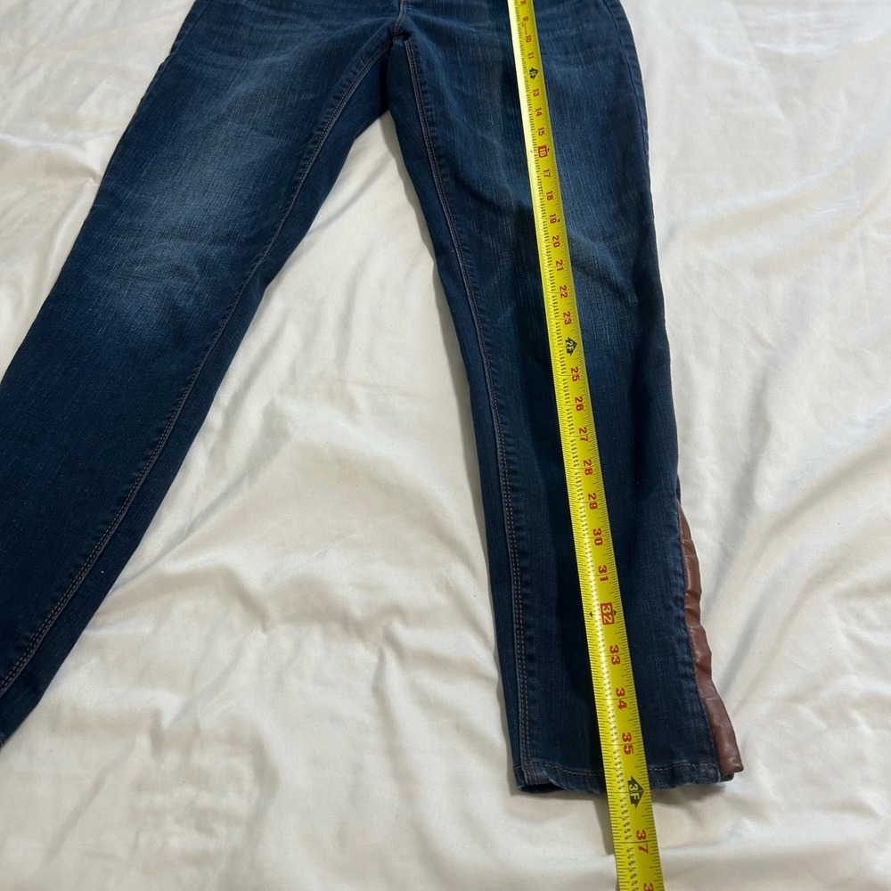 White House Black Market Skinny Ankle Jeans Dark Wash Faux Leather Trim Size 6 - Picture 2 of 14